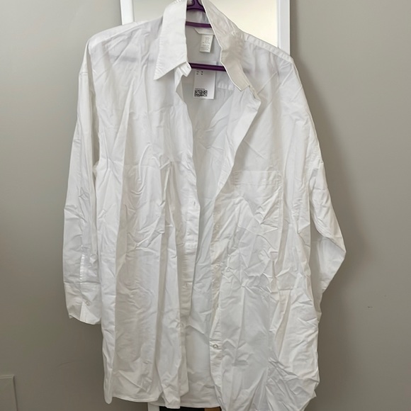 H&M white collared Button up - Picture 1 of 3